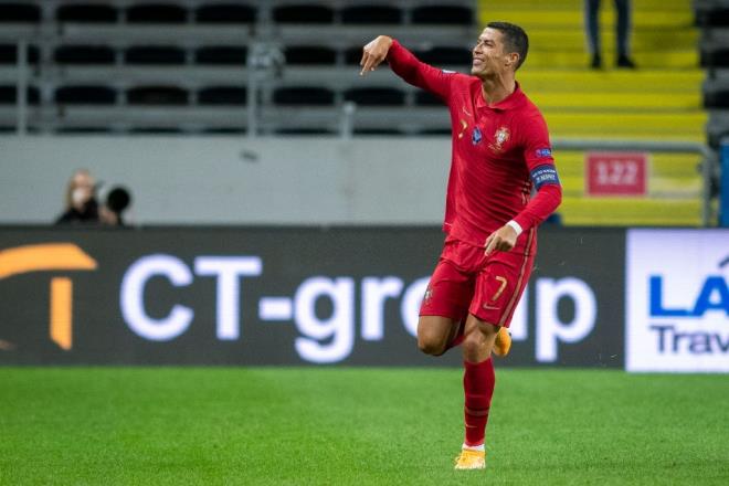 Nations League: Ronaldo đi vào lịch sử, Bồ Đào Nha đánh bại Thụy Điển - 1