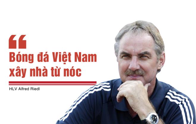 Bóng đá Việt Nam nhớ mãi lời cảnh tỉnh của HLV Alfred Riedl - 1