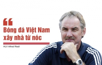 Bóng đá Việt Nam nhớ mãi lời cảnh tỉnh của HLV Alfred Riedl