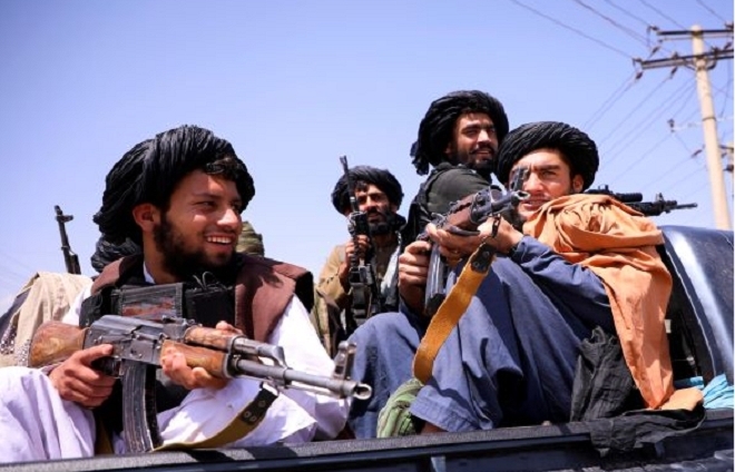 Taliban xả súng ăn mừng, 17 người thiệt mạng