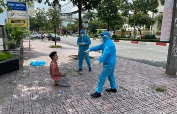 Truy tìm khẩn cấp 3 người mắc COVID-19 bỏ trốn khỏi khu cách ly