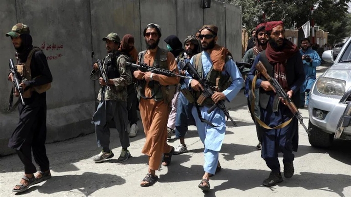 Taliban tuyên bố khôi phục hình phạt man rợ ném đá, chặt tay - 1