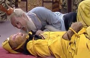 ai tao ra gay nhu y cua ton ngo khong