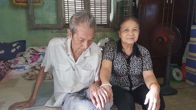 chuyen tinh tren can gac nho cua cap doi pho co