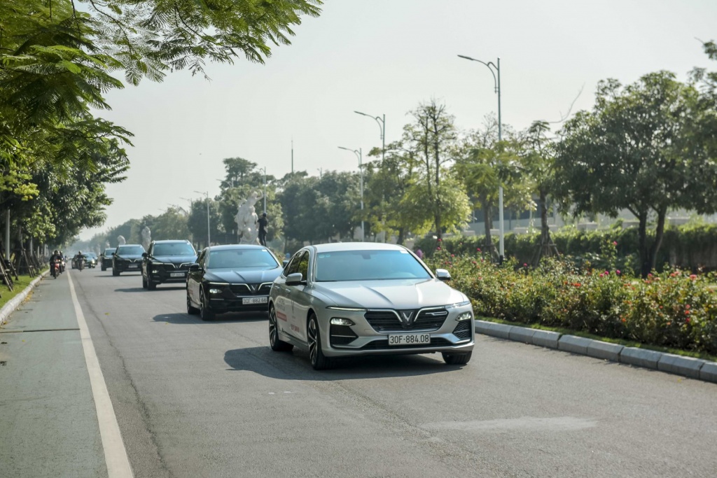 giam khao viet cua asean ncap tiet lo bai test khac nghiet giup xe vinfast dat chung nhan 5 sao