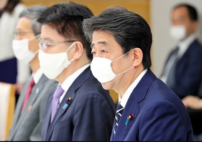Nhật Bản chi 5 triệu USD bảo quản 83 triệu khẩu trang 'bỏ xó' - 1