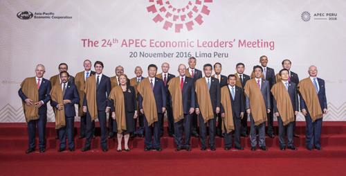 nhung co hoi va thach thuc cua apec