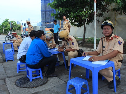 nguoi lai xe phai nho ky nhung loi nay de khong bi csgt giam xe