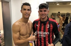 ban tay hu hong cua vo sieu sao ronaldo khien fan toat mo hoi