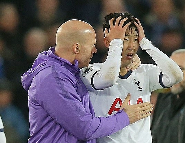 tottenham khang cao the do cua son