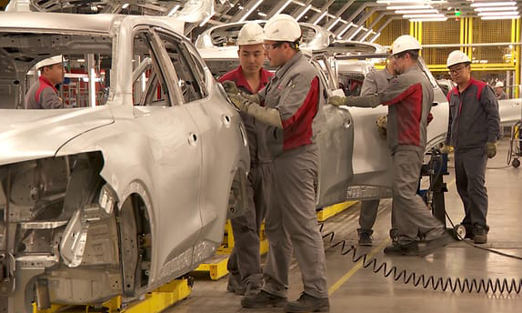 nga trung xich lai gan nhau giua bao trump