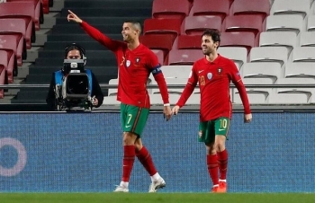 Ronaldo ghi bàn thứ 102 cho Bồ Đào Nha