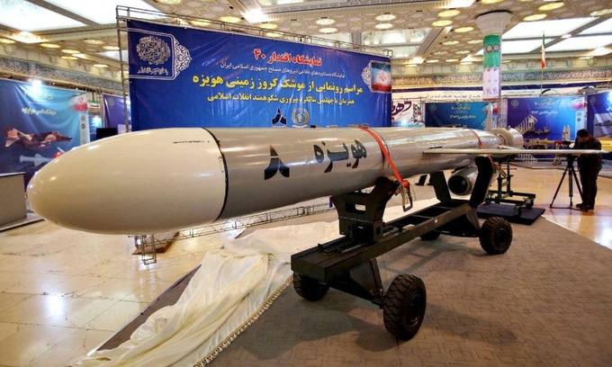 0743 iran cruise missile hoveizeh 6414 1606530471