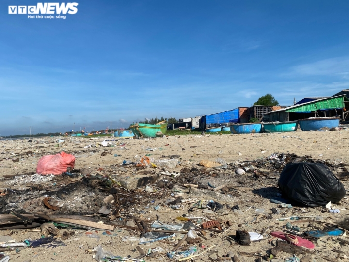 ‘Điểm đen’ ô nhiễm rác thải nhựa ở Bà Rịa - Vũng Tàu: Cảng cá biến thành bãi rác - 7