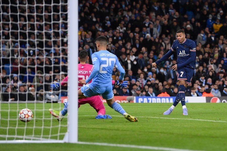 Man City và PSG đều đã có vé đi tiếp