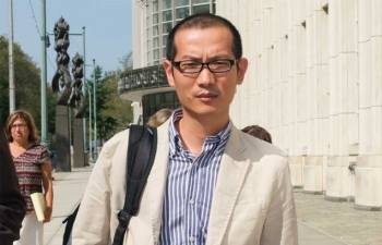Giáo sư Trung Quốc nhận tội nói dối FBI