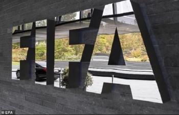 COVID-19 hoành hành, FIFA lần đầu tiên hủy giải tầm cỡ World Cup