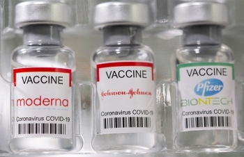 Các vaccine hiện tại có hiệu quả trong việc chống lại biến thể Omicron?