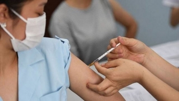 8 tỉnh, thành tiêm phủ xong mũi 2 vaccine COVID-19 cho người 18 tuổi trở lên
