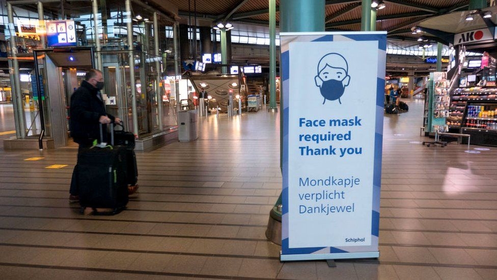 Cảnh báo tại sân bay của Hà Lan