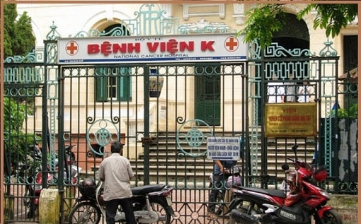 mot benh nhan ung thu tu vong sau tiem thuoc can quang