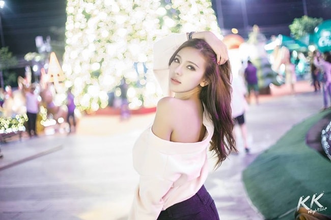 ngat ngay voi vay ao sexy mung nam moi cua con gai thai lan