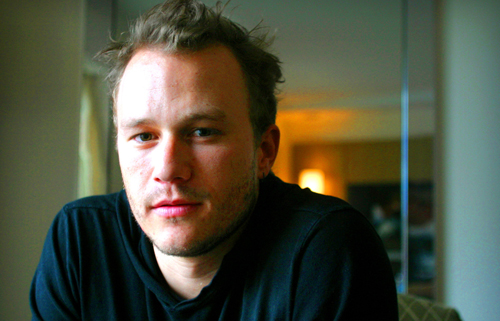 sao hollywood tuo ng nho 10 nam heath ledger qua do i