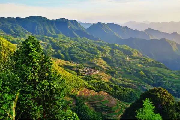 ghe tham nhung chon thien duong ha gioi xung quanh thuong chau