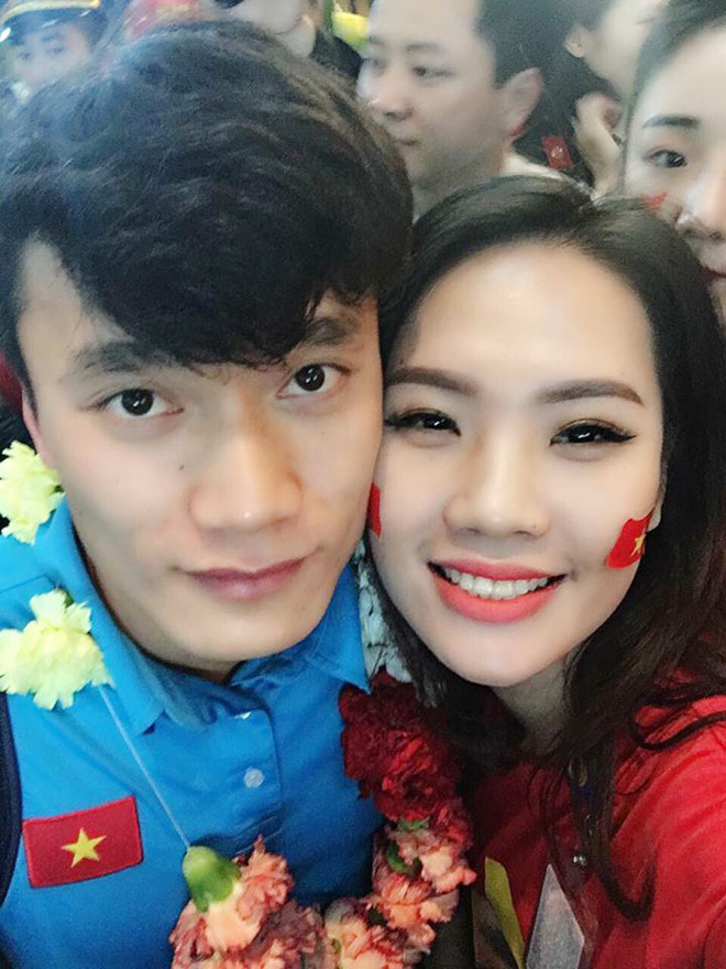 ghen ti voi co gai duoc selfie than mat cung tien dung xuan truong