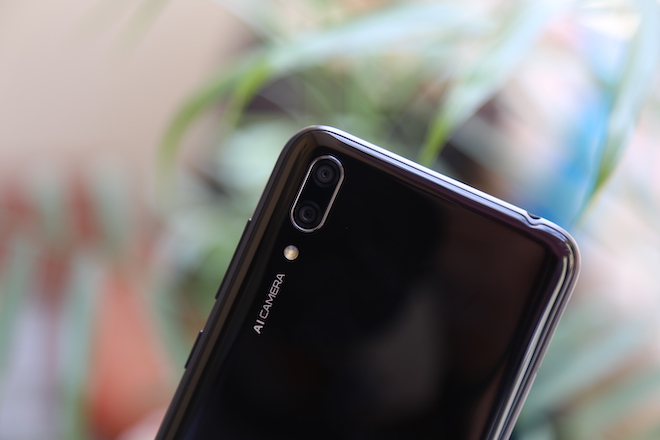 tren tay huawei y7 pro 2019 voi man hinh giot nuoc pin trau chip rong