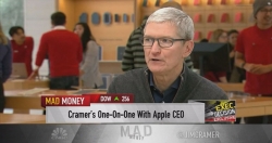 donald trump khen tim cook