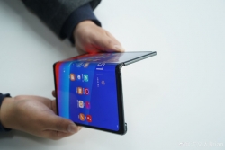 huawei san sang mieng danh nham vao galaxy fold tai mwc 2019