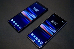 so gang galaxy s10 va sony xperia 1