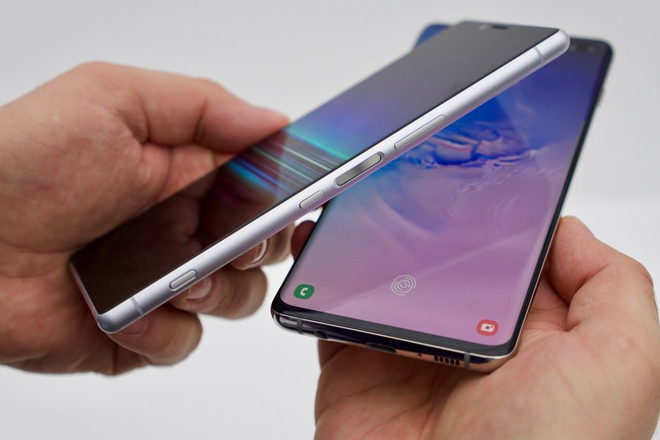 so gang galaxy s10 va sony xperia 1