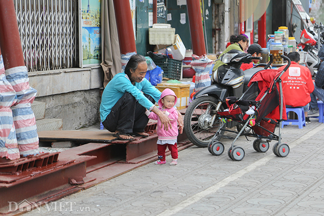 ha noi nha tren pho dao tan dong loat chong nang