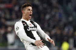 uefa buoc toi ronaldo