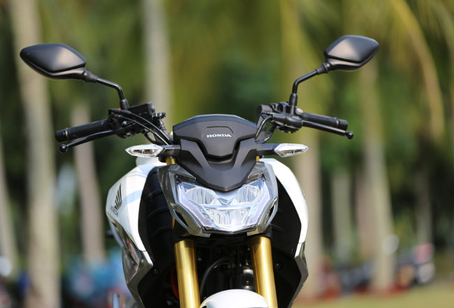 chi tiet moto 2019 honda cb190r don tim dan tap choi