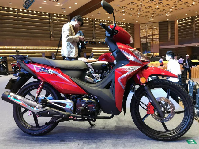 chi tiet 2019 honda wh125 17c moi ra mat de net future