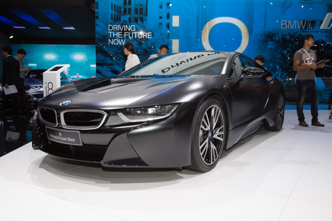 bmw ra mat phien ban gioi han cho sieu xe hybrid i8