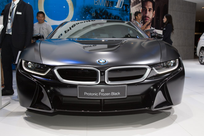 bmw ra mat phien ban gioi han cho sieu xe hybrid i8