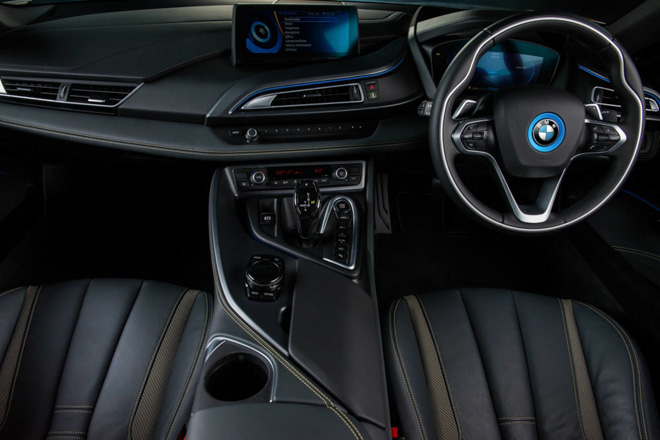 bmw ra mat phien ban gioi han cho sieu xe hybrid i8