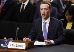 zuckerberg lay ai lam binh phong cho cac van de cua facebook