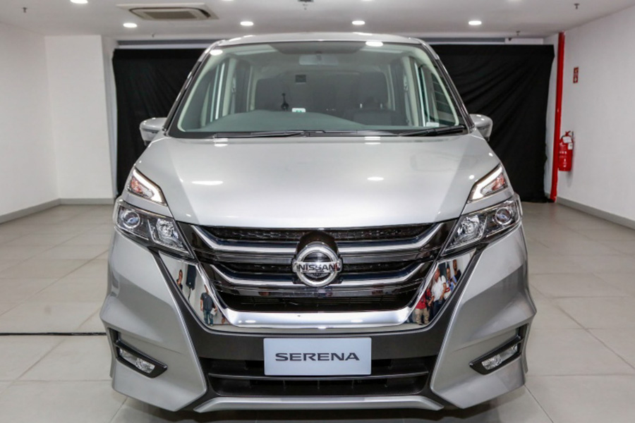 nissan serena s hybrid 2018 ra mat gia hon 800 trieu dong