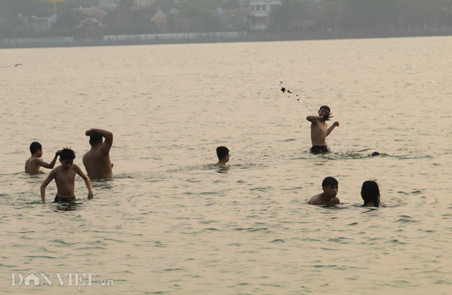 anh co mot bai bien nhu do son giua long ha noi