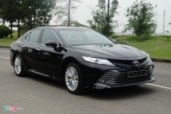 toyota camry 2019 lot xac ngoan muc