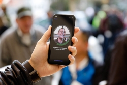 vi sao apple kho co the trang bi face id cho iphone se 2018