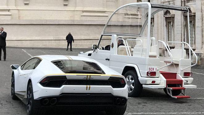 lamborghini huracan cua giao hoang duoc ban voi muc gia ky luc