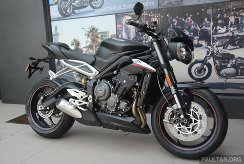 2019 triumph street triple 765rs them mau moi gia tu 361 trieu dong