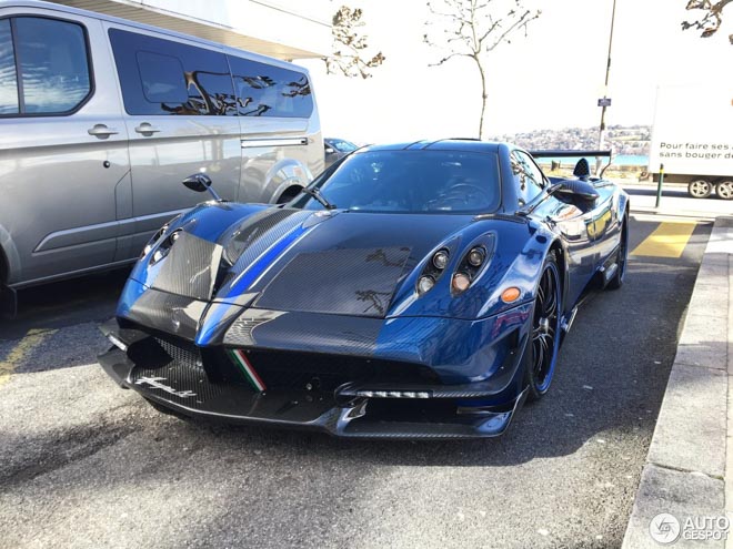 hypercar pagani huayra bc doc nhat the gioi bat ngo xuat hien tren pho