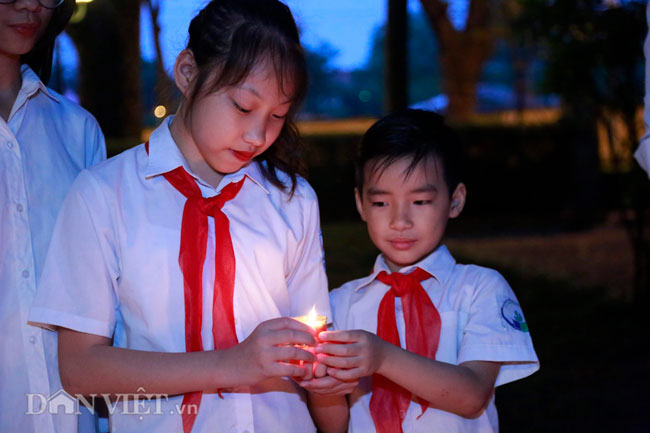 nhieu ban tre thap nen tri an tai nha dai tuong vo nguyen giap